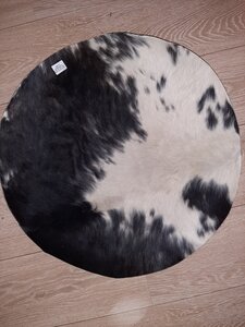 Koeienvel met haar &empty;  30 cm, dikte 1 - 2 mm 
