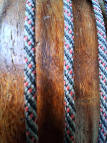 Touw Polyester, 5 mm, witl/zwart/rood , StigSlag (p/m) )